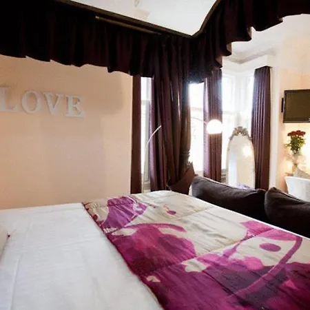 Acer Bed & Breakfast